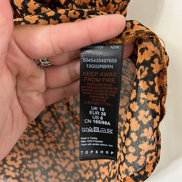 Topshop Animal Print Sheer Plisse Top Size 6 - Picture 7 of 8